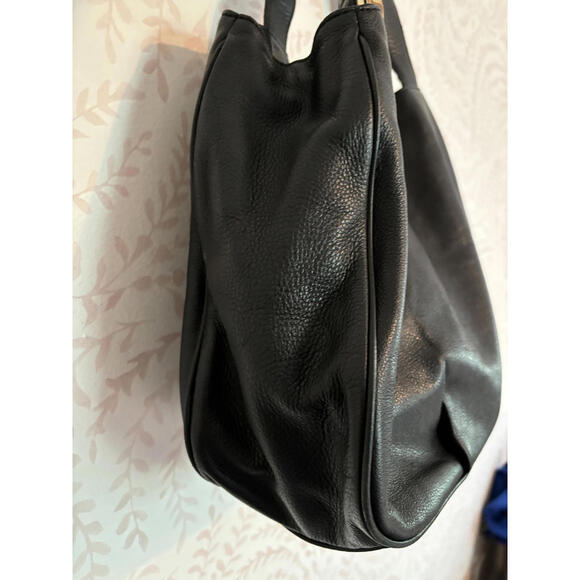 NWOT Michael Kors Black Leather Fulton East/West Tote Bag with Logo Charm - Picture 3 of 9